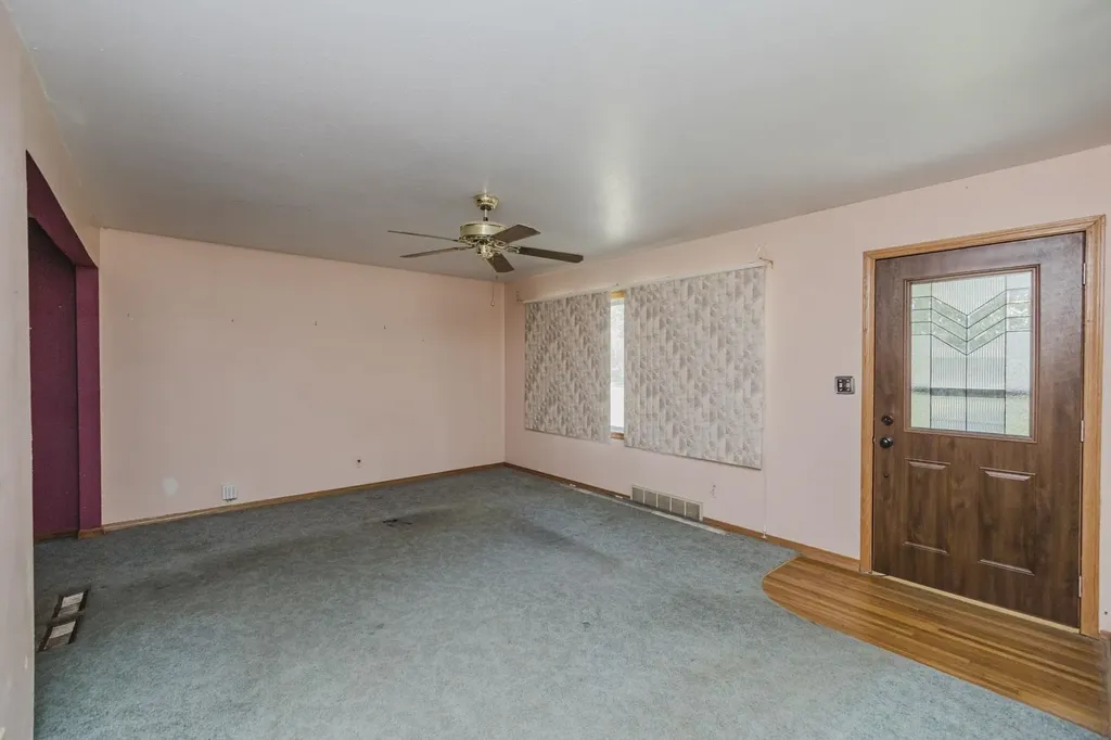 1753 E Marion Wichita KS 67216