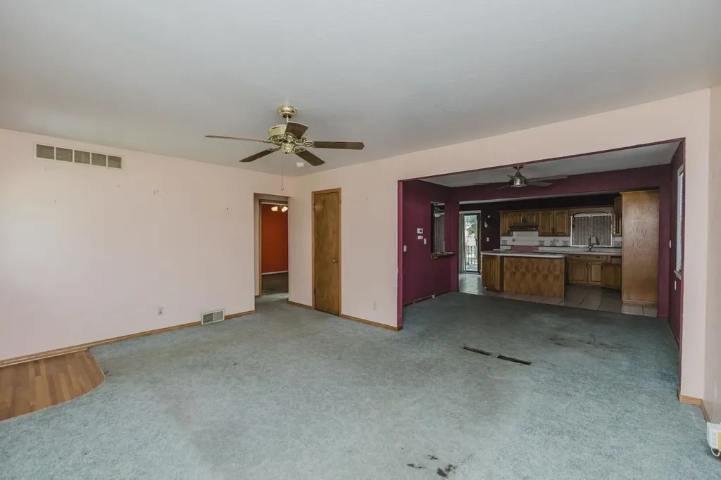 1753 E Marion Wichita KS 67216
