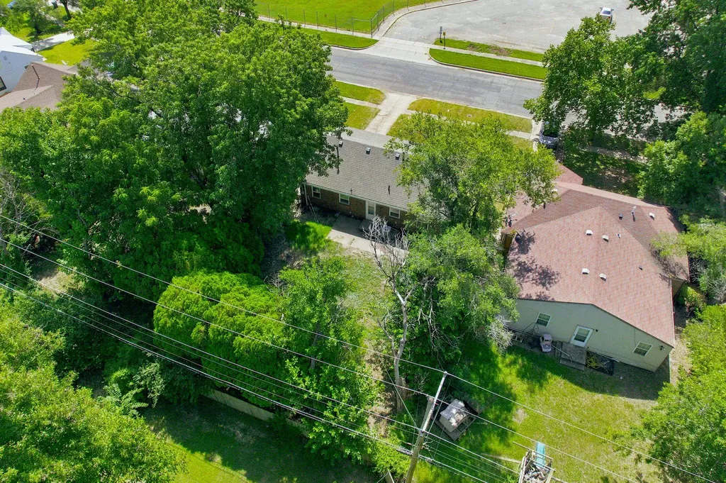 641 S Apache Drive Wichita KS 67207