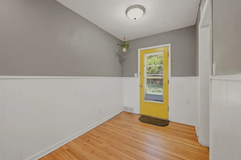 641 S Apache Drive Wichita KS 67207
