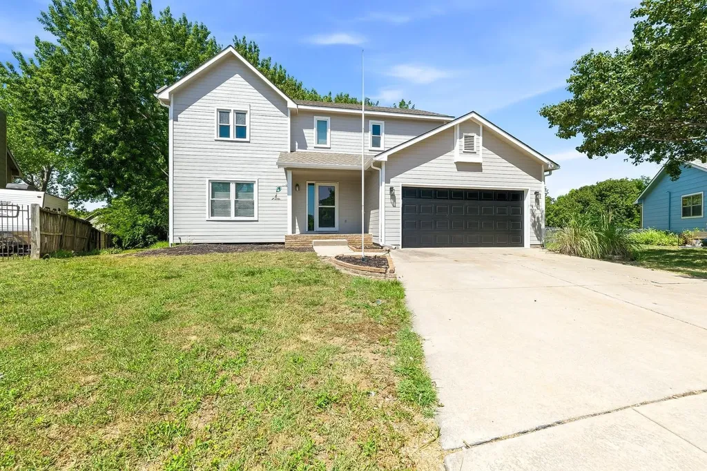 4479 N Edgemoor Court Bel Aire KS 67220
