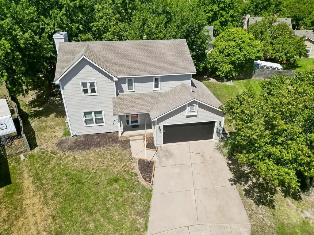 4479 N Edgemoor Court Bel Aire KS 67220