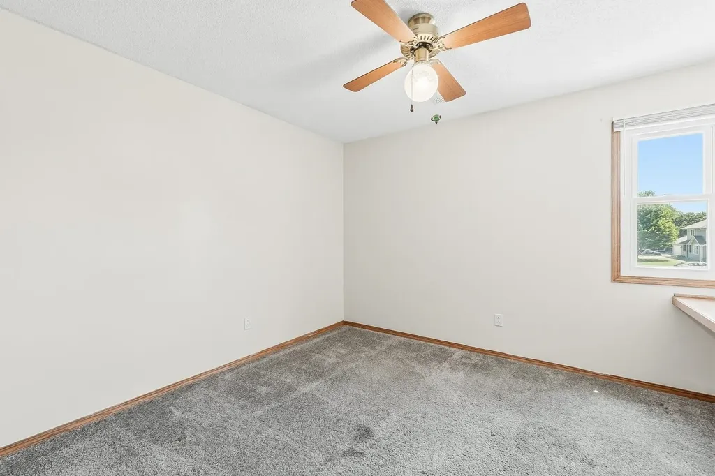 4479 N Edgemoor Court Bel Aire KS 67220