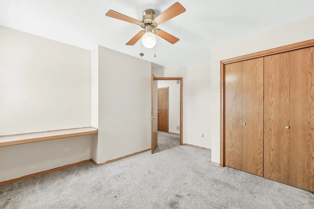 4479 N Edgemoor Court Bel Aire KS 67220
