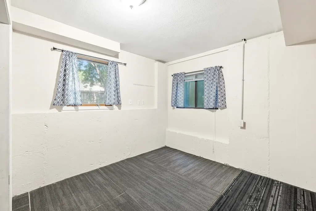 4479 N Edgemoor Court Bel Aire KS 67220