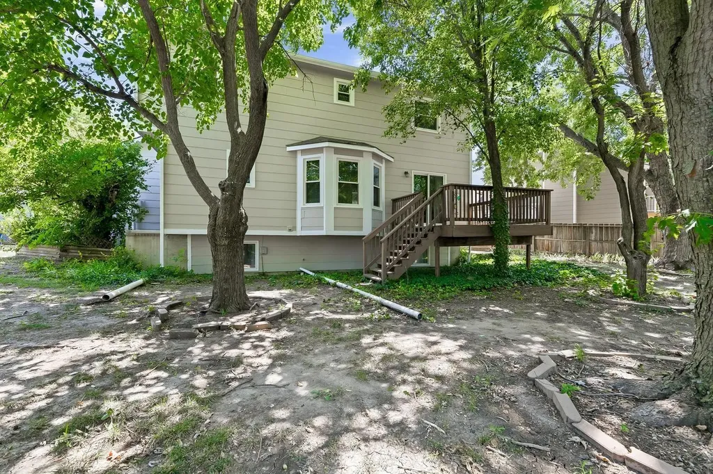 4479 N Edgemoor Court Bel Aire KS 67220