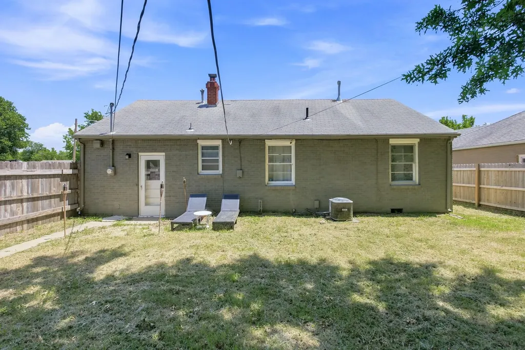 801 S Lightner Wichita KS 67218
