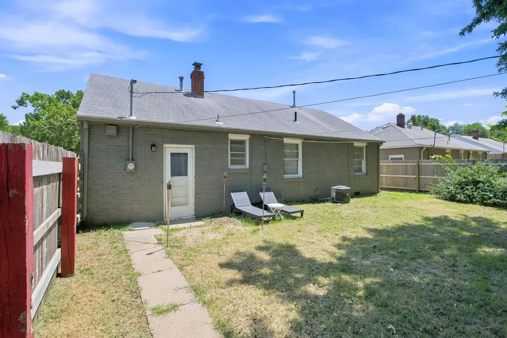 801 S Lightner Wichita KS 67218