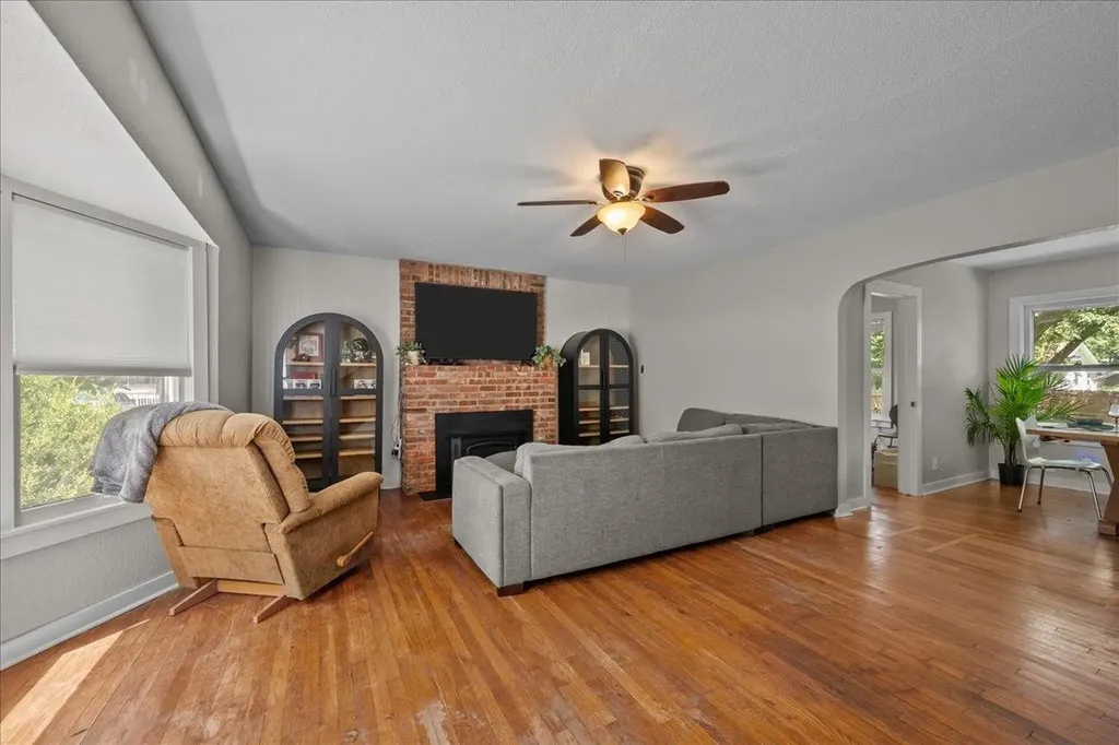 1322 N 4th Street Arkansas City KS 67005
