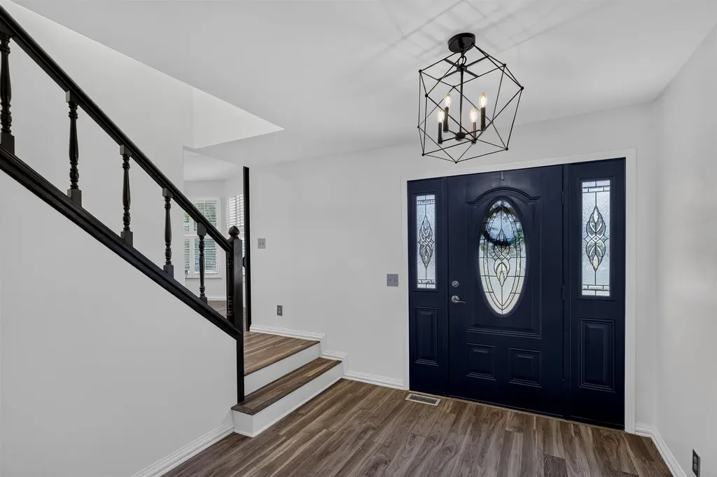808 NW 4 Avenue Harper KS 67058