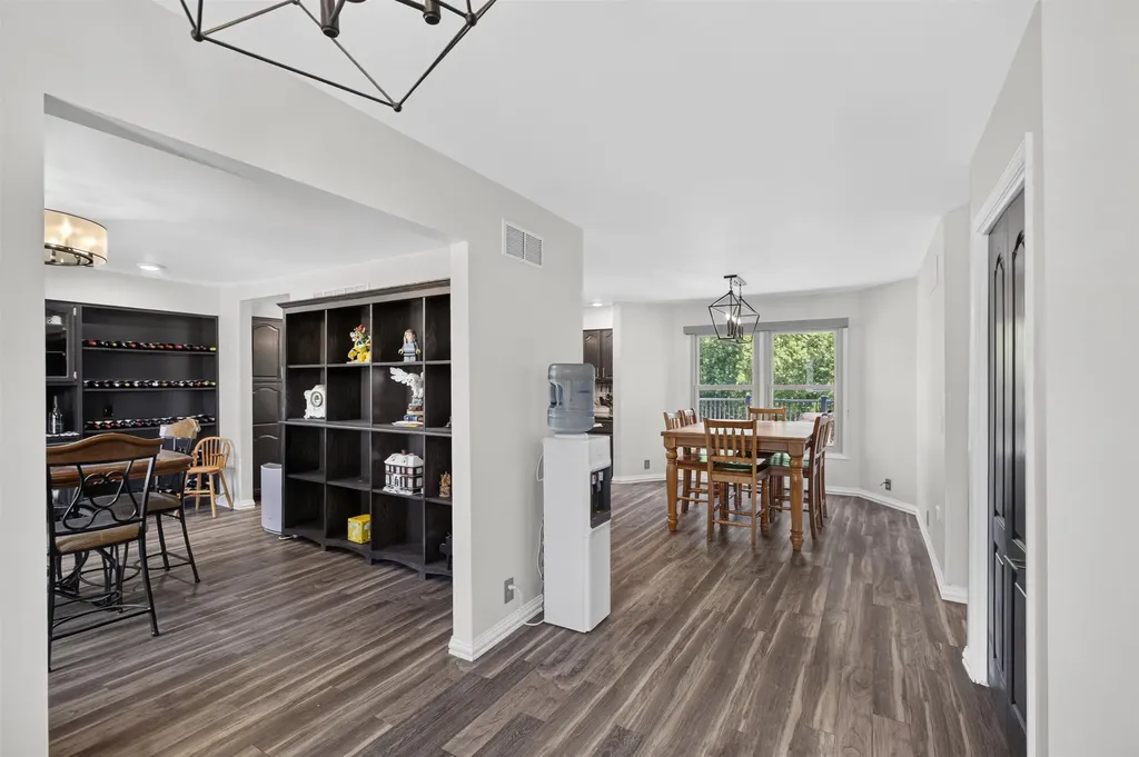 808 NW 4 Avenue Harper KS 67058