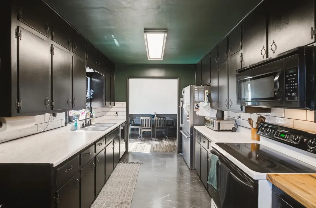 332 N Florence Wichita KS 67212