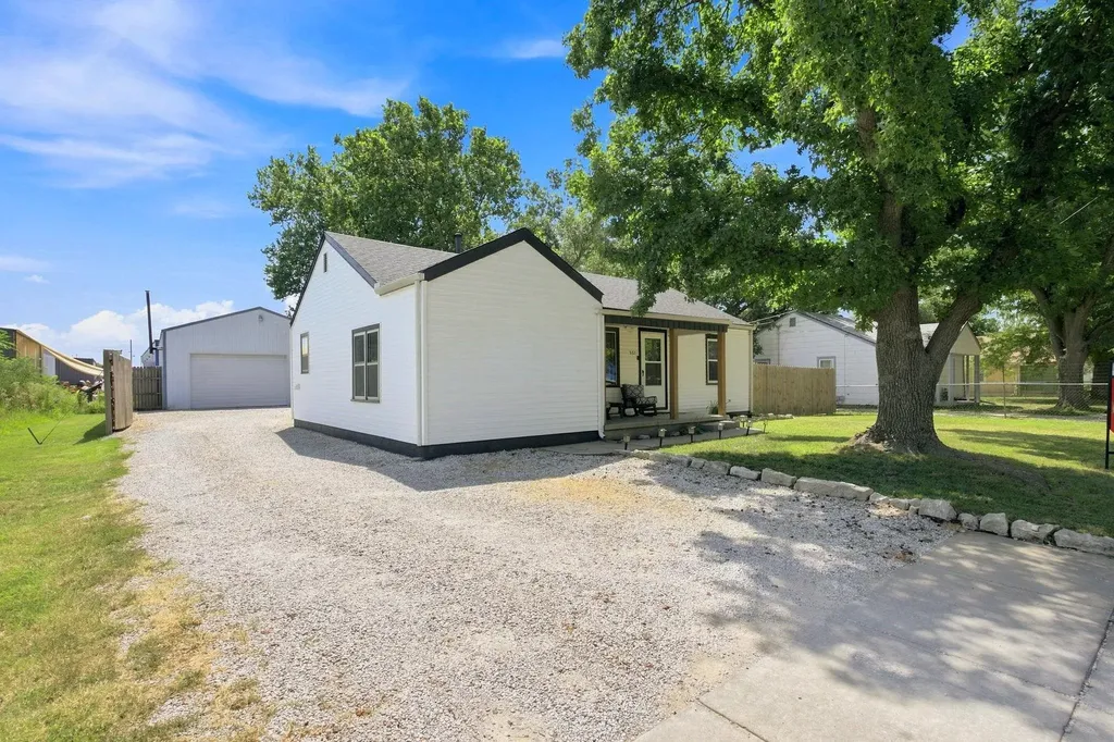 332 N Florence Wichita KS 67212