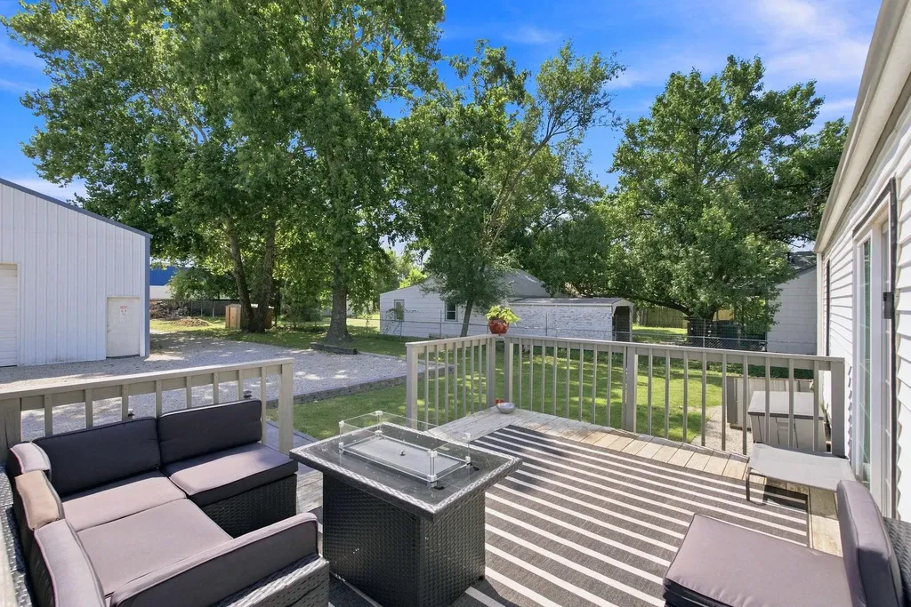 332 N Florence Wichita KS 67212