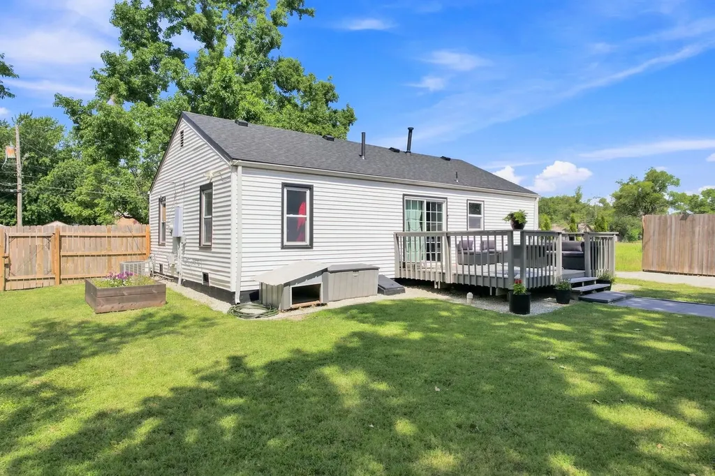332 N Florence Wichita KS 67212
