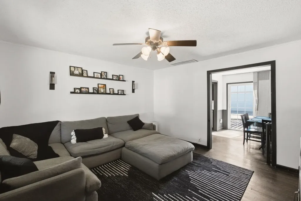 332 N Florence Wichita KS 67212