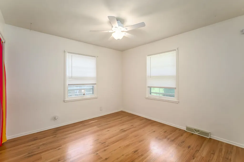 2631 N Hood Avenue Wichita KS 67204-5036