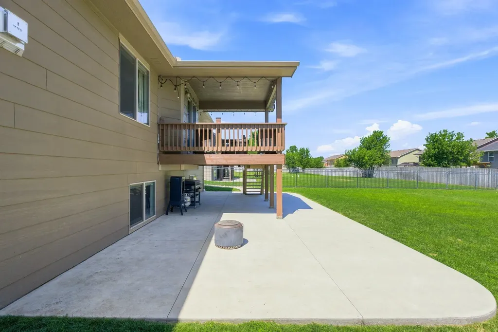 8716 W Conrey Street Wichita KS 67205