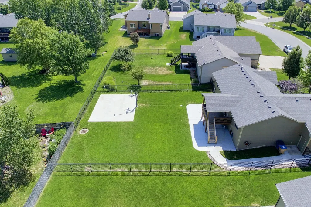 8716 W Conrey Street Wichita KS 67205