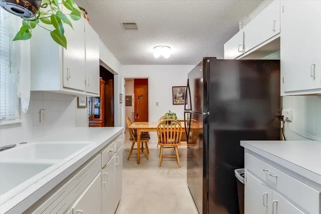 3415 S Bonn Wichita KS 67217