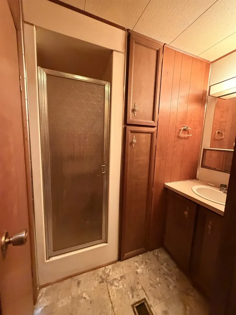 739 W 55th Wichita KS 67217