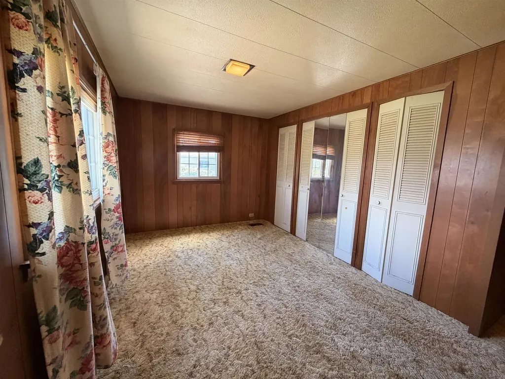 739 W 55th Wichita KS 67217