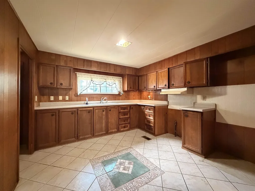 739 W 55th Wichita KS 67217