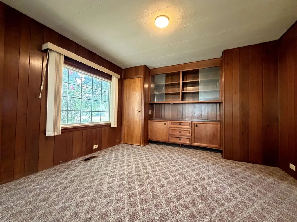 739 W 55th Wichita KS 67217