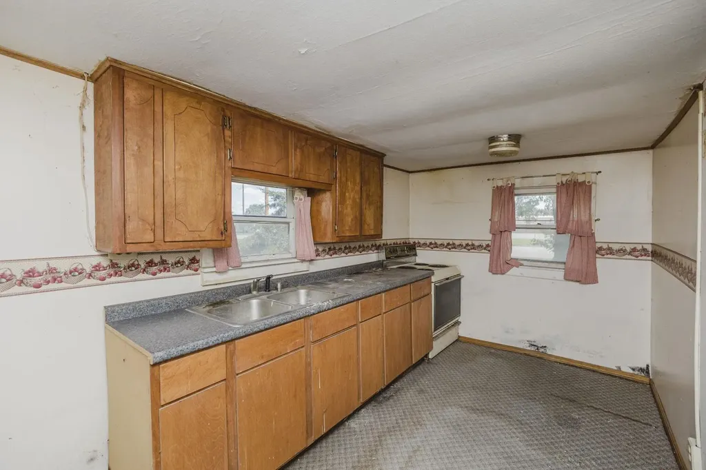 1610 W 6th El Dorado KS 67042