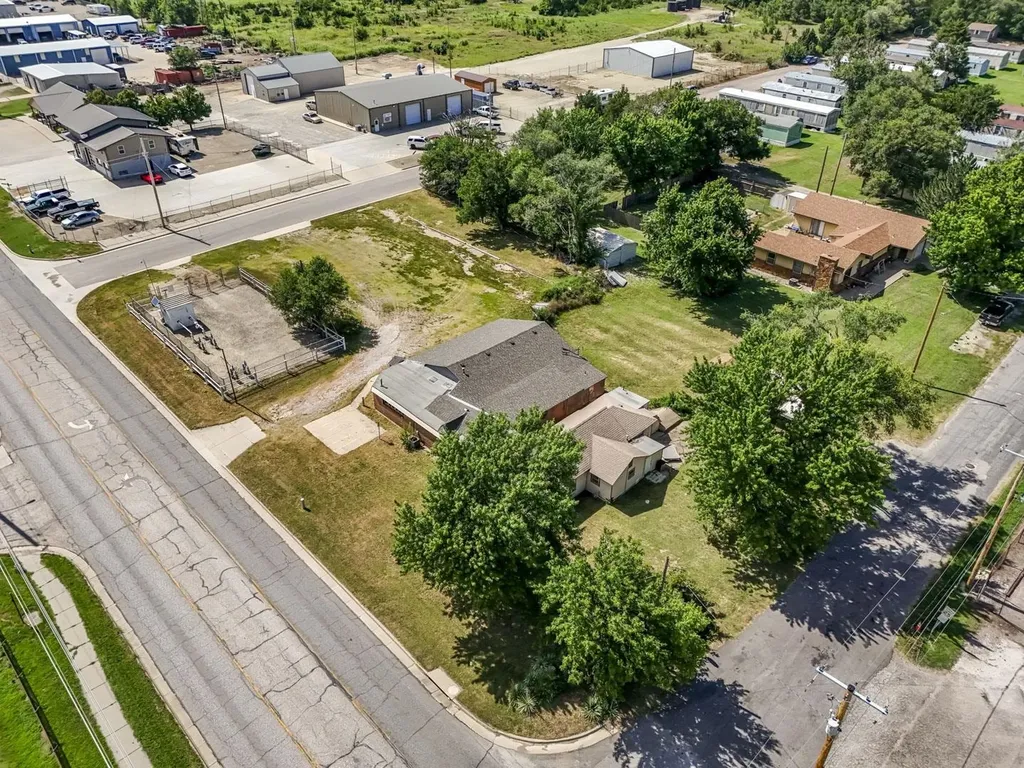 1610 W 6th El Dorado KS 67042