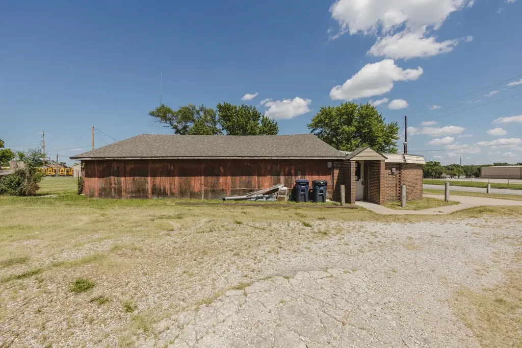 1610 W 6th El Dorado KS 67042