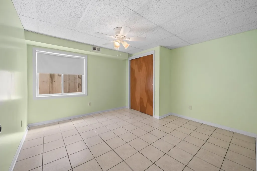 6321 N Ulysses Street Wichita KS 67219-1721