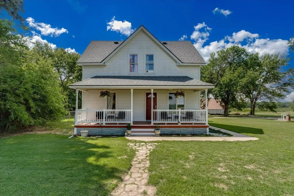 10809 W 95th Street S Clearwater KS 67026