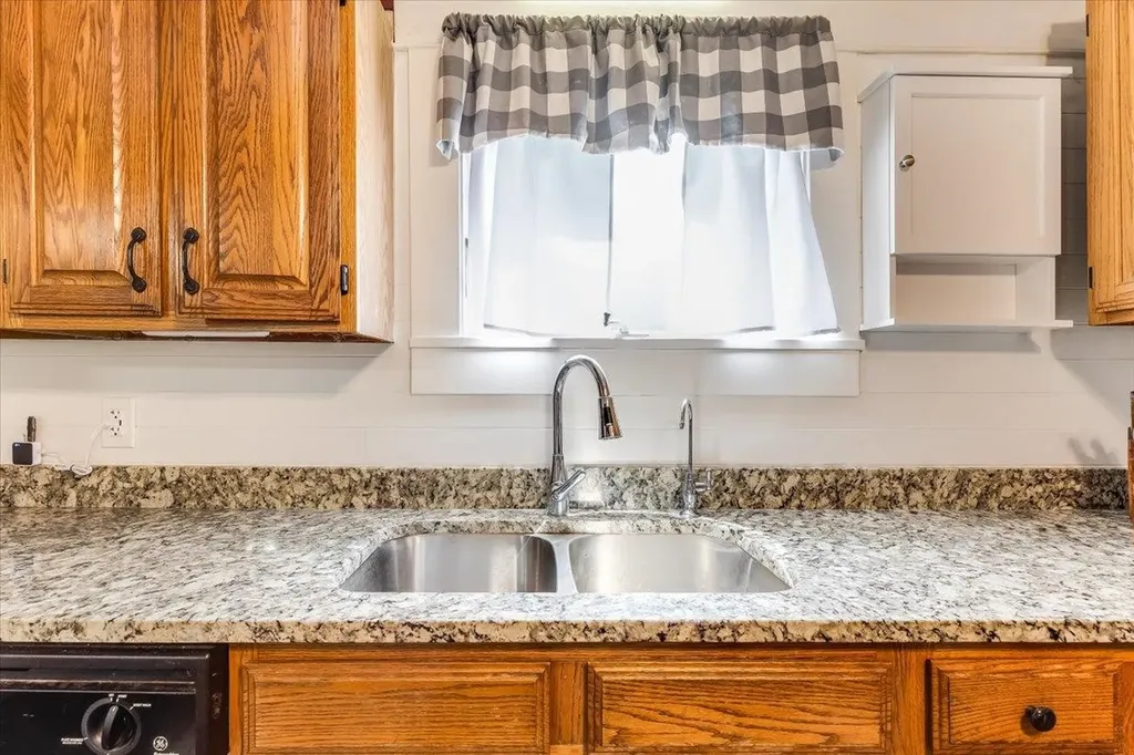 10809 W 95th Street S Clearwater KS 67026