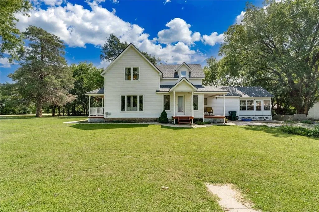 10809 W 95th Street S Clearwater KS 67026