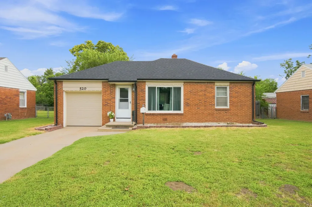 520 W Blake Street Wichita KS 67213