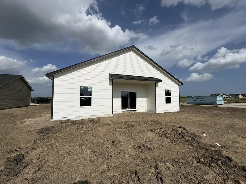 5651 Plumthicket Street Bel Aire KS 67226