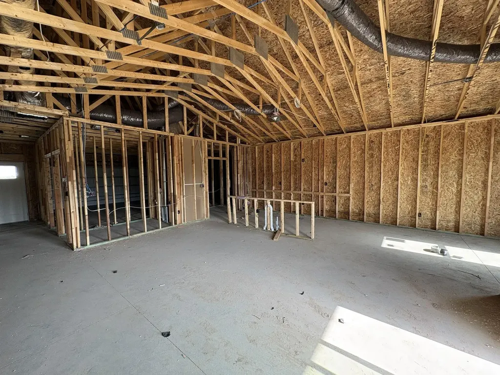 5651 Plumthicket Street Bel Aire KS 67226