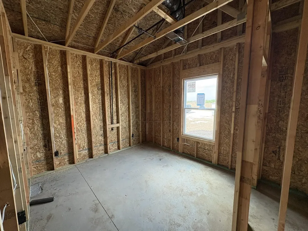 5651 Plumthicket Street Bel Aire KS 67226