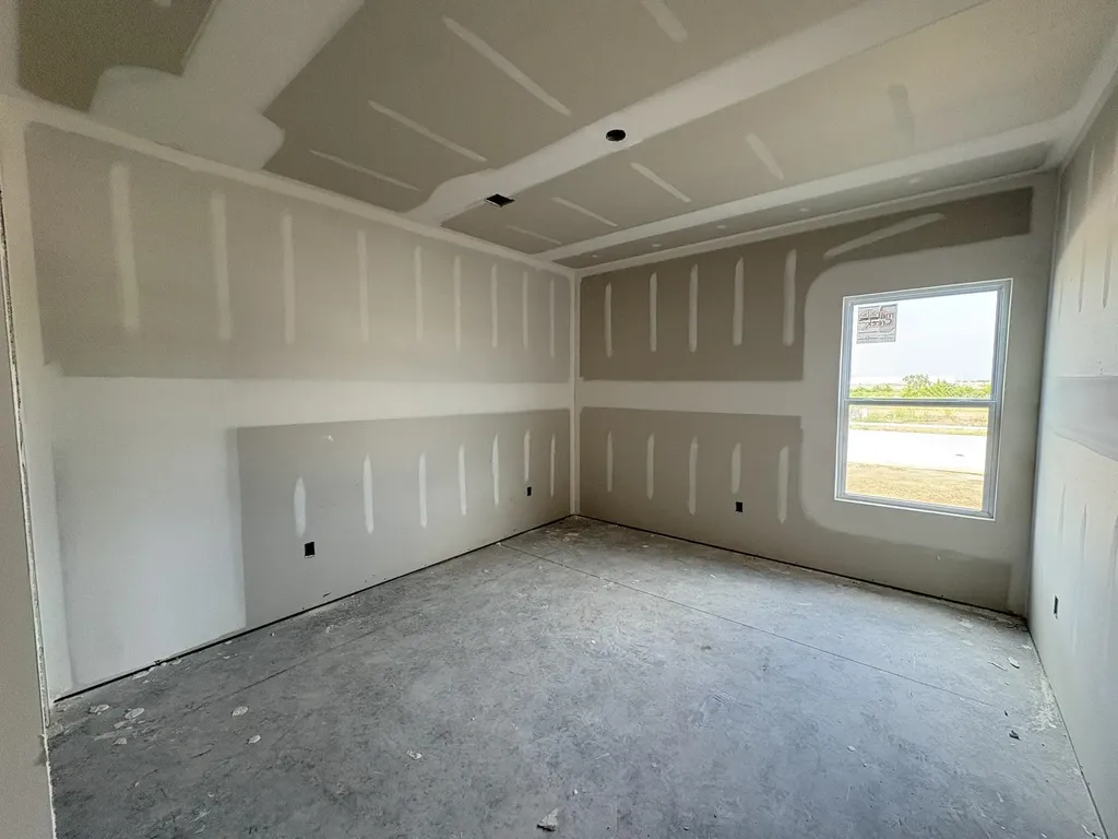 9233 Melissa Avenue Bel Aire KS 67226