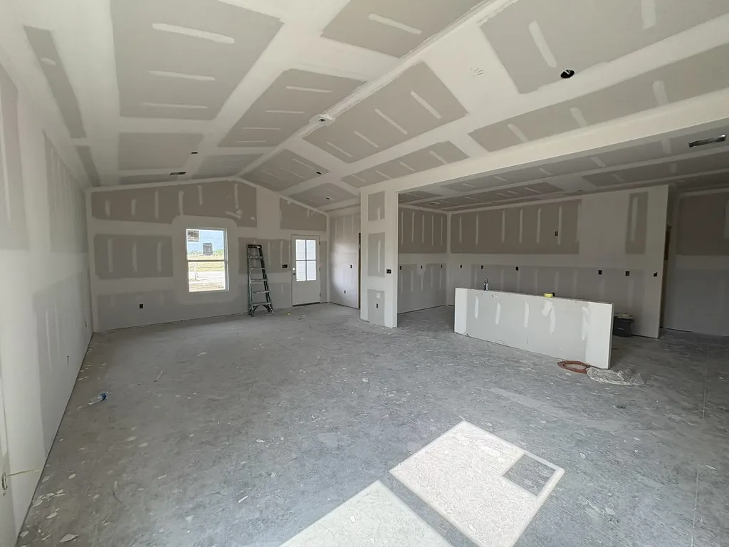 9233 Melissa Avenue Bel Aire KS 67226