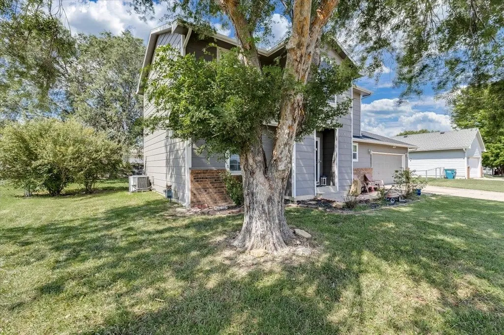 416 E School Street Rose Hill KS 67133
