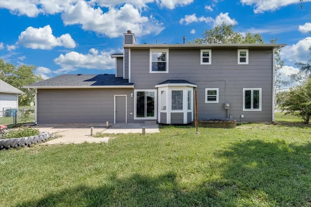 416 E School Street Rose Hill KS 67133