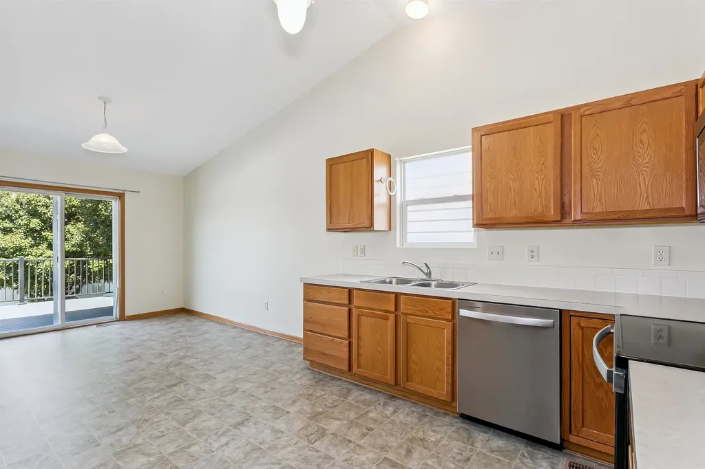 10621 E Fawn Grove Street Wichita KS 67201