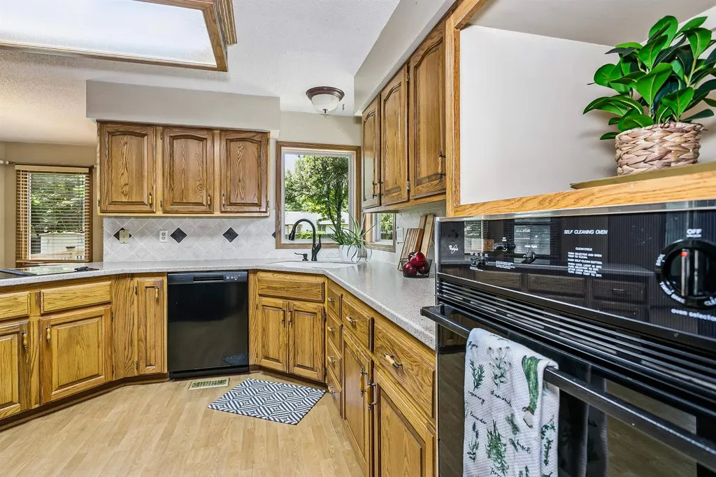 229 N Shefford Street Wichita KS 67212