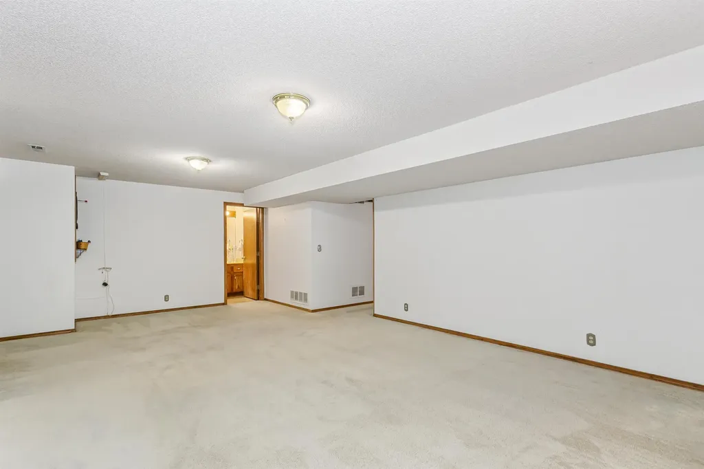 229 N Shefford Street Wichita KS 67212