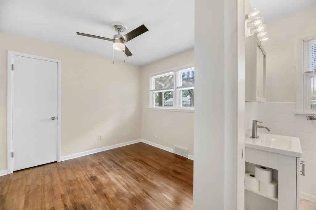 3236 S Bonn Avenue Wichita KS 67217