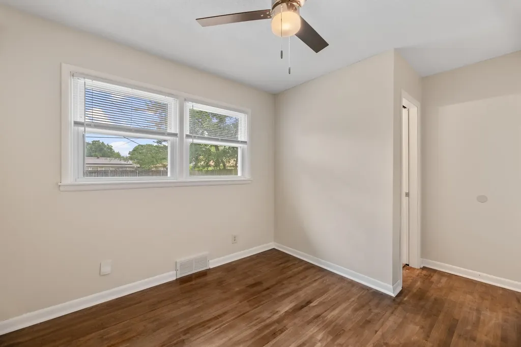 3236 S Bonn Avenue Wichita KS 67217