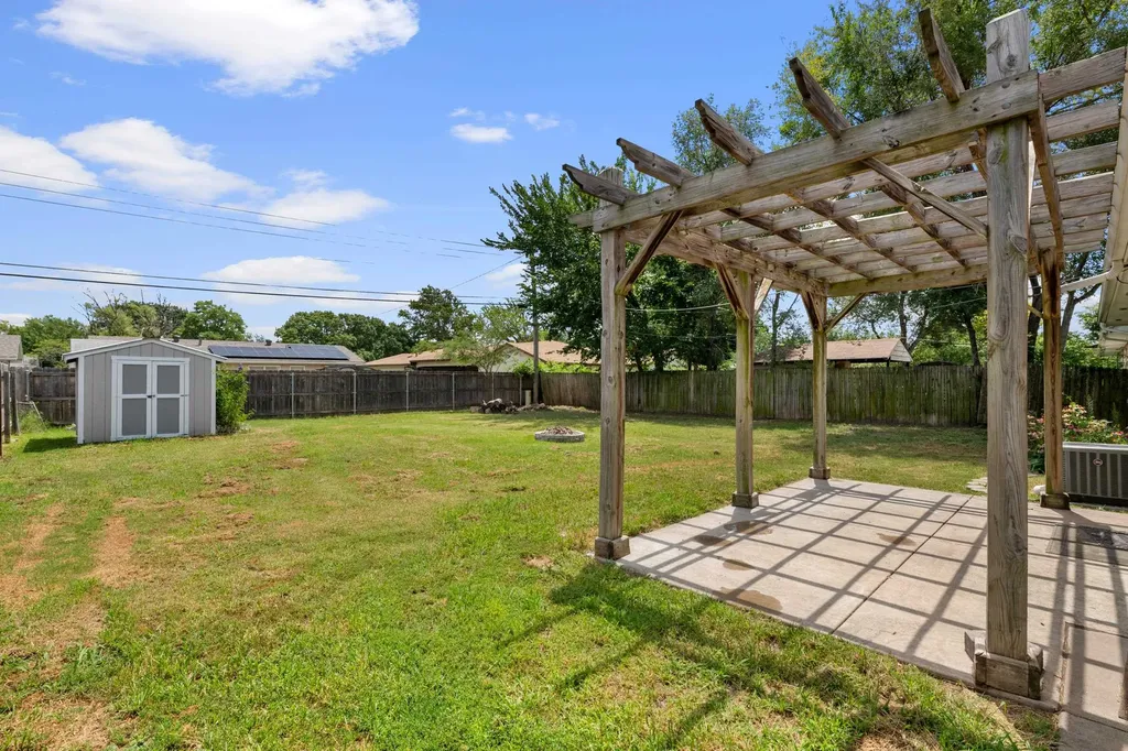 3236 S Bonn Avenue Wichita KS 67217