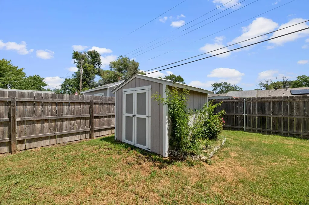 3236 S Bonn Avenue Wichita KS 67217